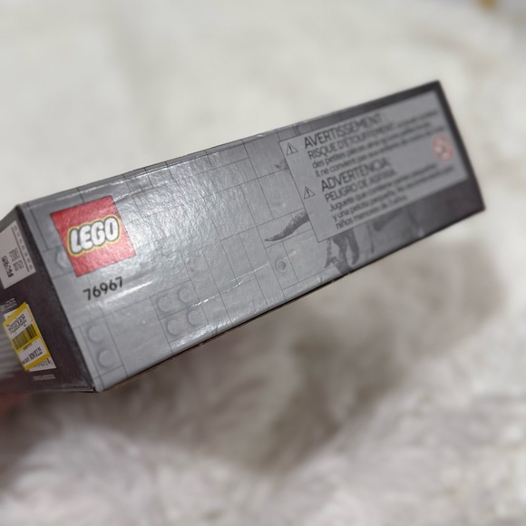 LEGO 76967 Jurassic World Little Eatie T. rex - Picture 6 of 6
